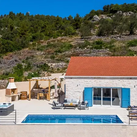 Villa The View
