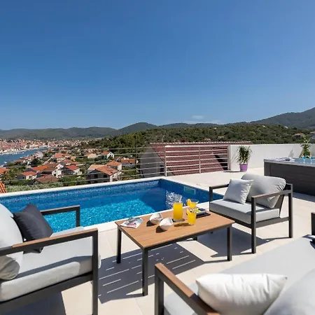 The View * Vela Luka