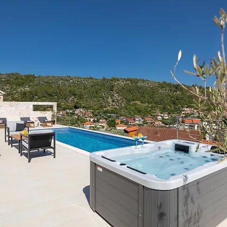 Villa The View *
