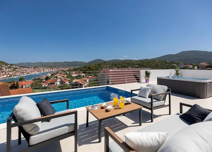 The View * Vela Luka